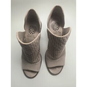 Vince Camuto suede cut out block heel booties size 7M